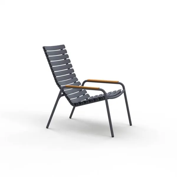 HOUE ReCLIPS loungestol i återvunnen plast med bambu - Dark Grey